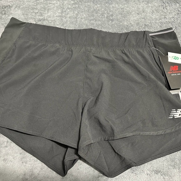 New Balance Running Shorts 3in women - Picture 2 of 5